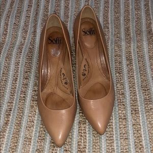 Söfft tan leather heels